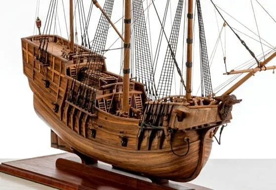 帆船模型 540g） 690mm・完成重量 帆付（1/70スケール・全長 忍路丸 木製帆船模型 船・ボート