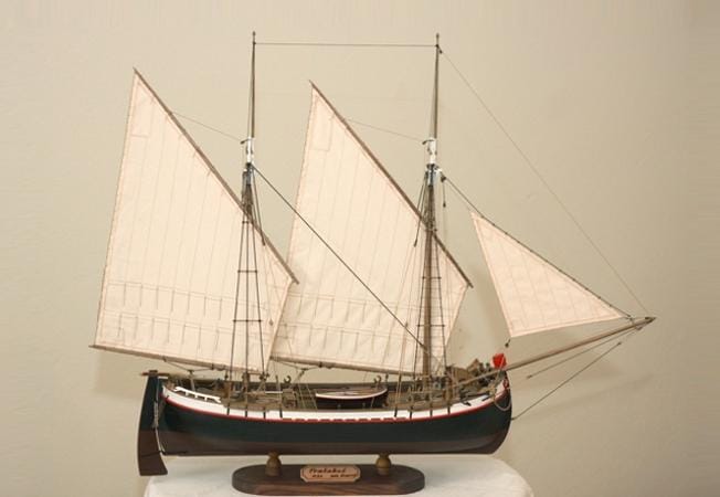 MARIS STELLA – TRABACCOLO 1:32 Ship Model Kit